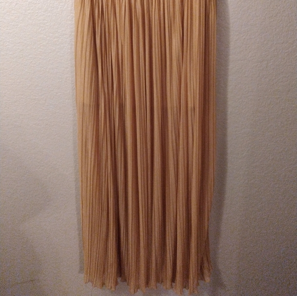 High low skirt - Picture 5 of 6